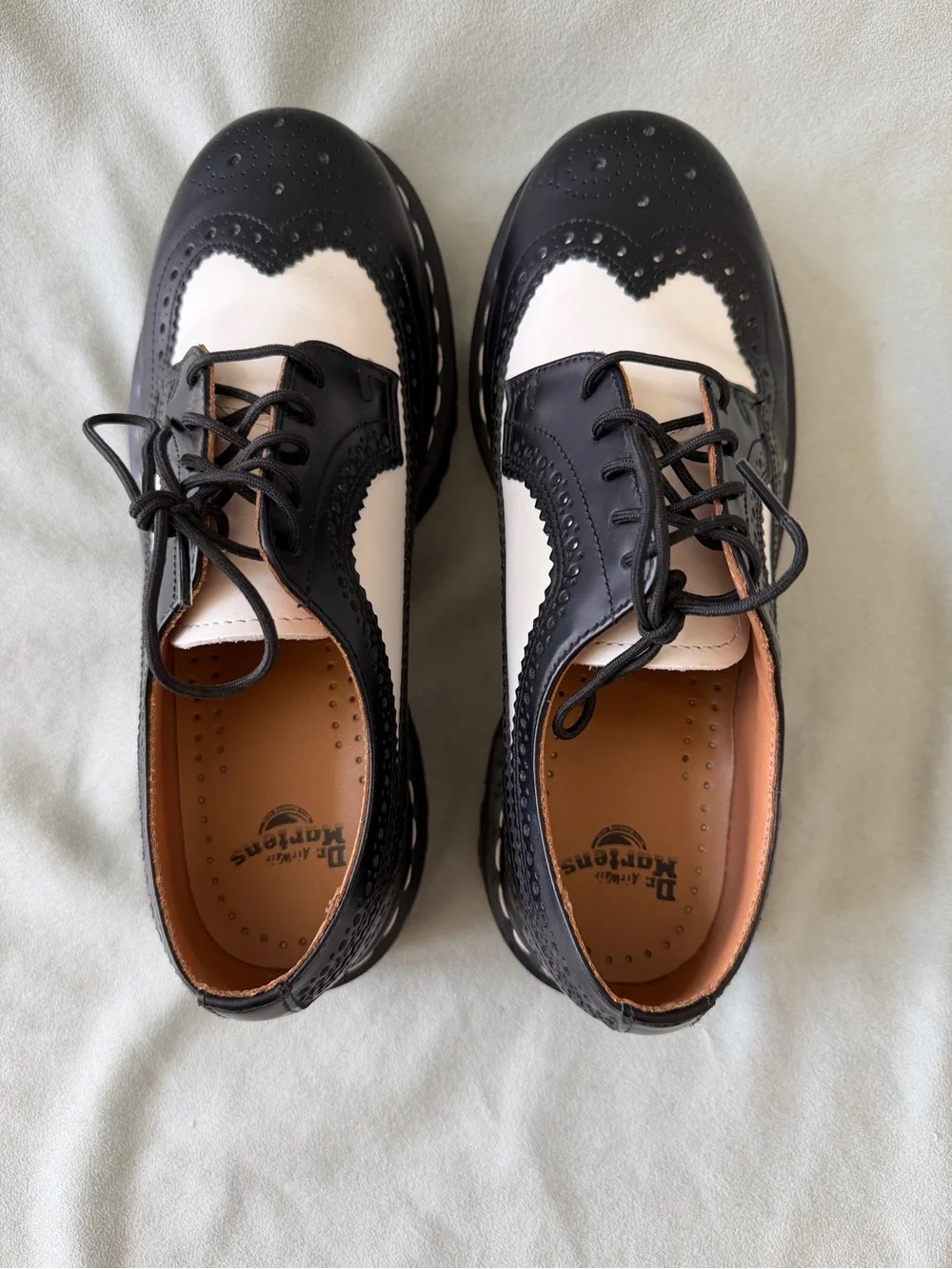 Dr. Martens 3989 Brogue Casual Shoe - Black / White Men’s Size 7